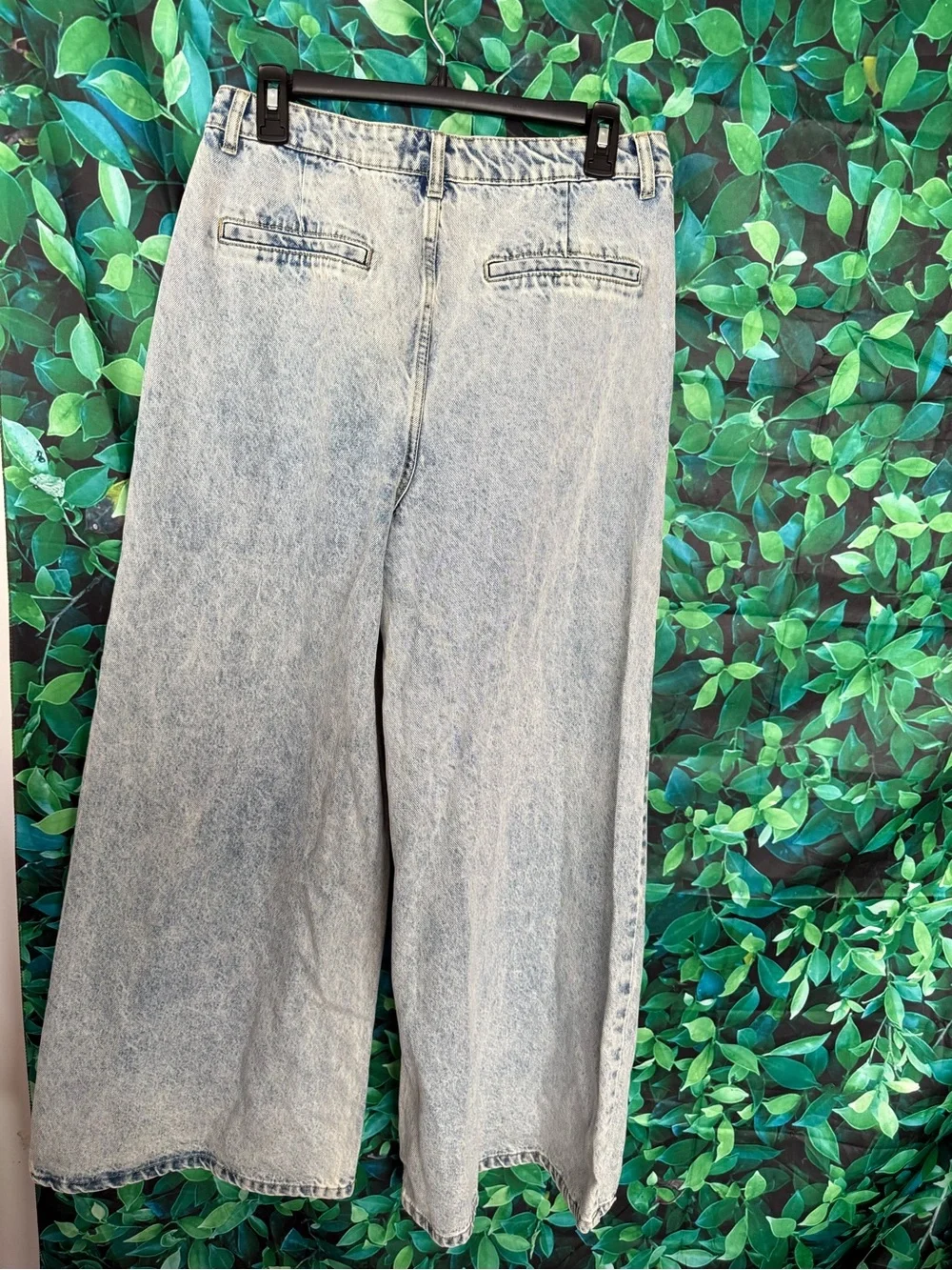 Fashion Nova Wide Leg High-Rise Light Wash Women's Jeans